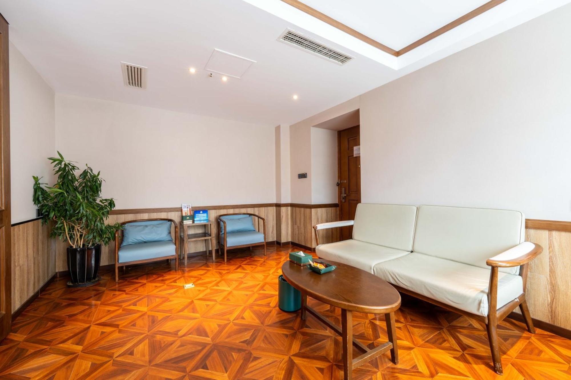 Nostalgia Hotel Beijing Guomao Branch Pequim Exterior foto